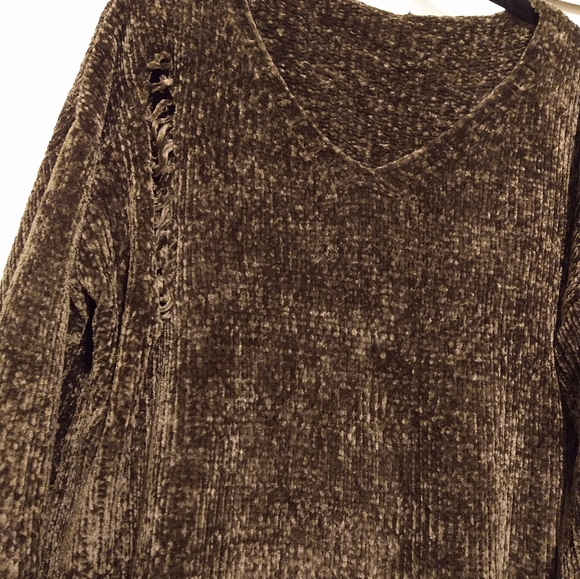 Chenille distressed boutique oversized sweater olive green - Picture 2 of 9